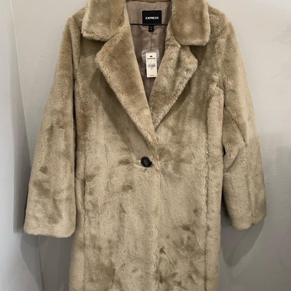 NWT - Express faux fur coat